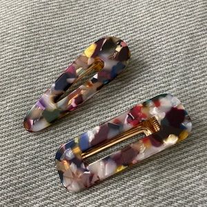 $1 Barrettes for any Bundle!